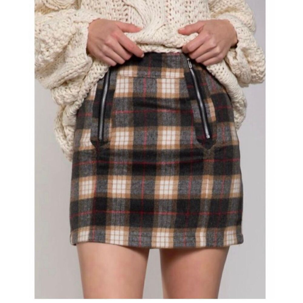 ✨POL Mini Skirt Size S Brown Tan Plaid Zip Front Flannel✨